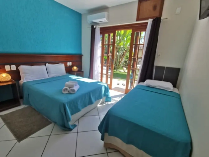 Classic Triple room with balcony