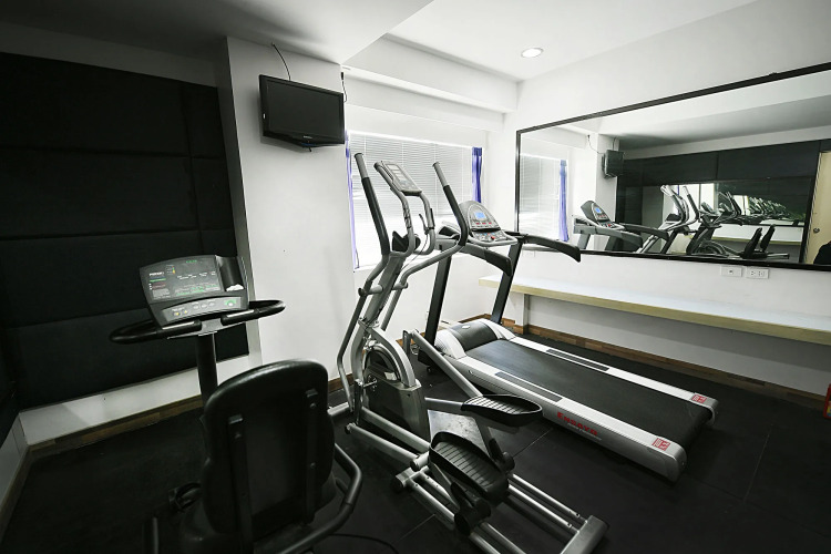 Paseo Premiere HotelOver view