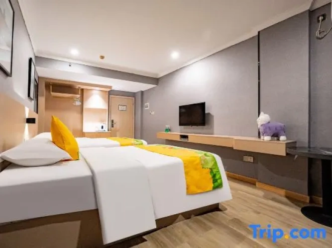 Triple Family Suite