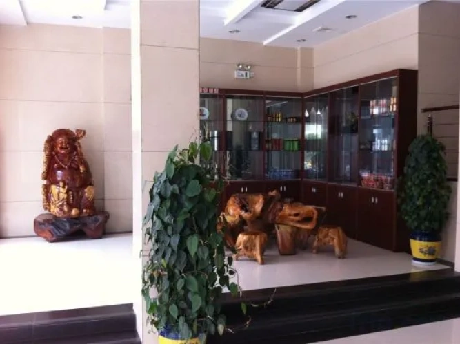 Jinqiao Business Hotel