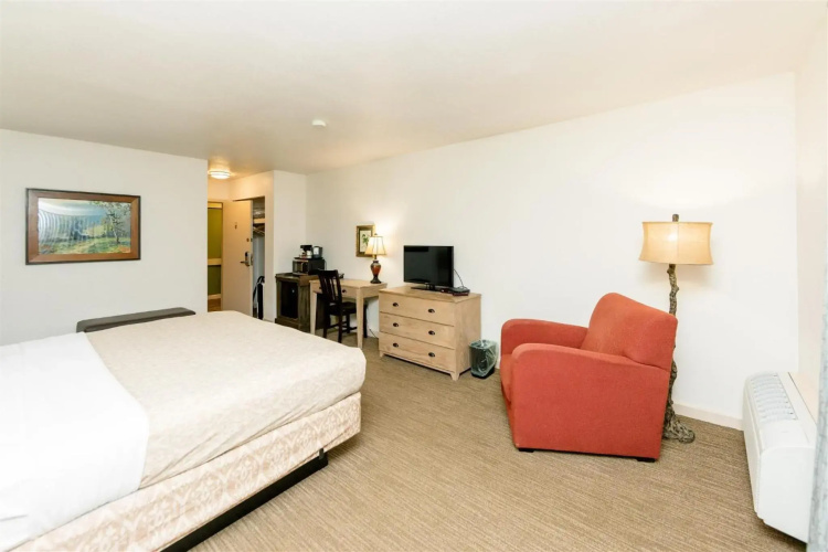 Brown County Inn
