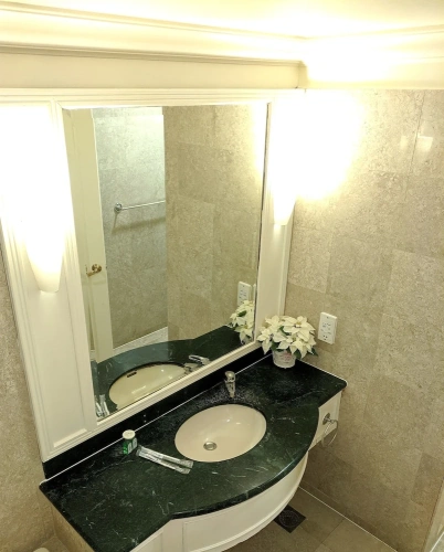 Deluxe Studio