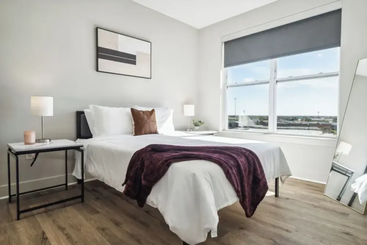 2 Bedrooms Apartment