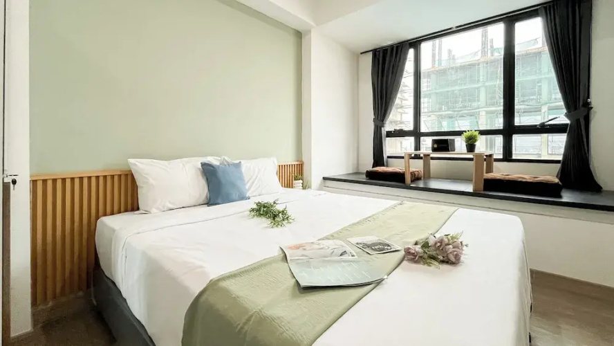 Ivory Studio At Collins Boulevard Apartment