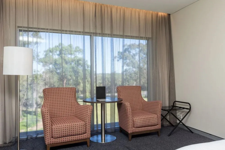 Alexandra Hills Hotel Suites