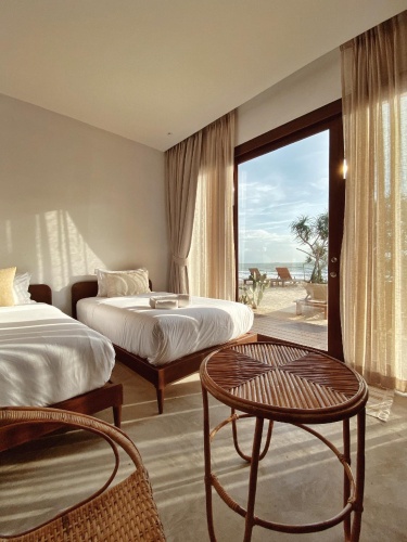 Standard Twin room with sea view