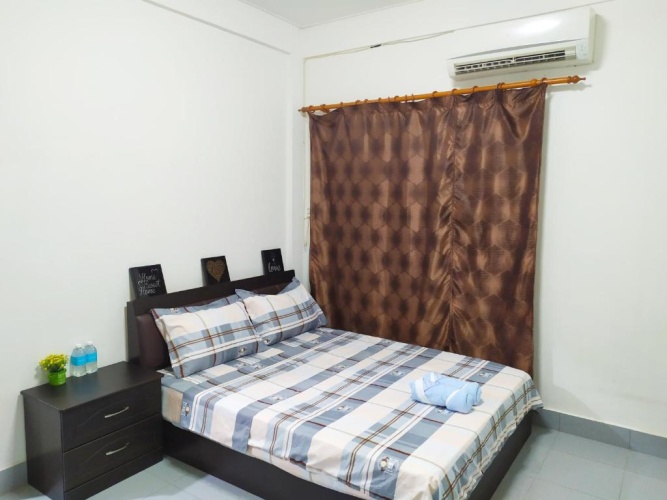 4 Bedrooms Cottage
