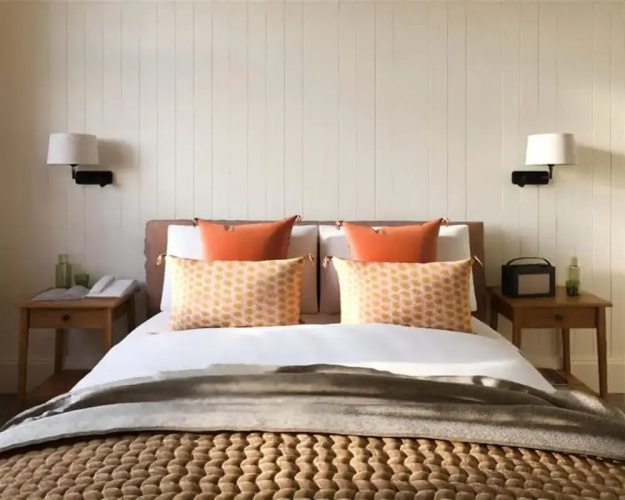 Pine Trees Hotel