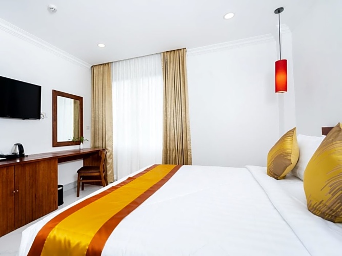 Superior Double room with city view