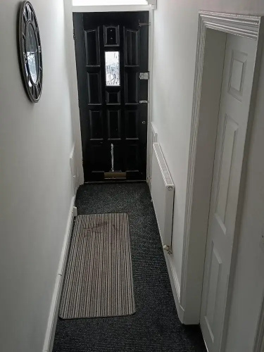 Charming Algernon House in Warrington