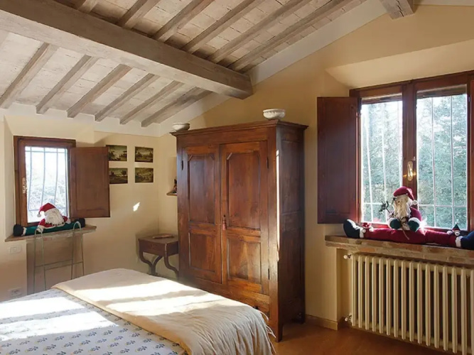 Stylish Cetona Apartment With Pool