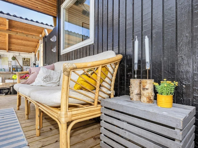 6 Person Holiday Home in Hojslev