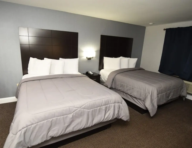Deluxe Quadruple room