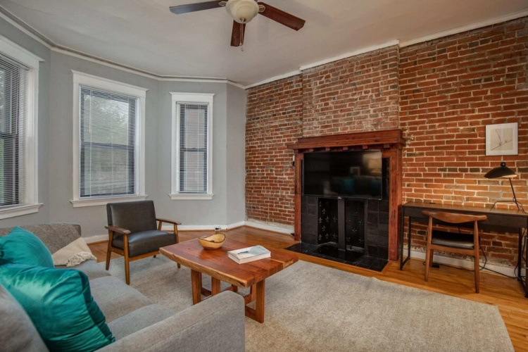 Spacious CWE Apts near BJC by Zencity