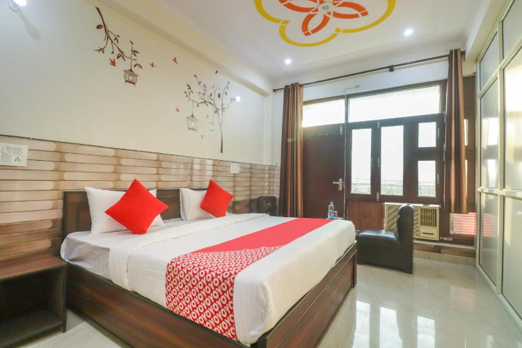 OYO 64662 Hotel Baba Residency