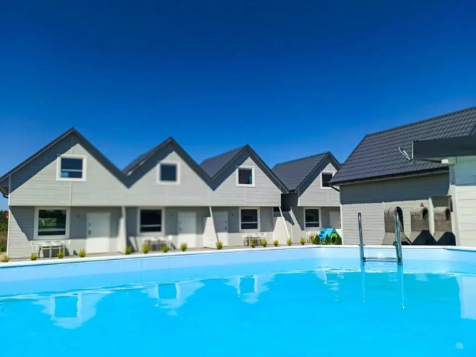2 Bedrooms Cottage
