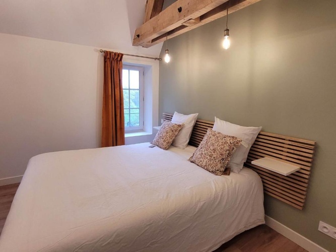 2 Bedrooms Cottage