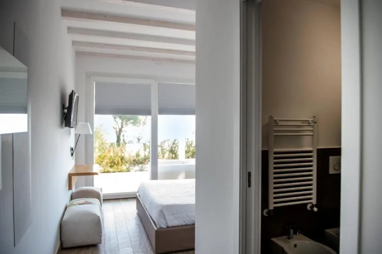 Standard Quadruple room with sea view