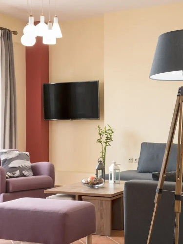 Zampelia Apartments