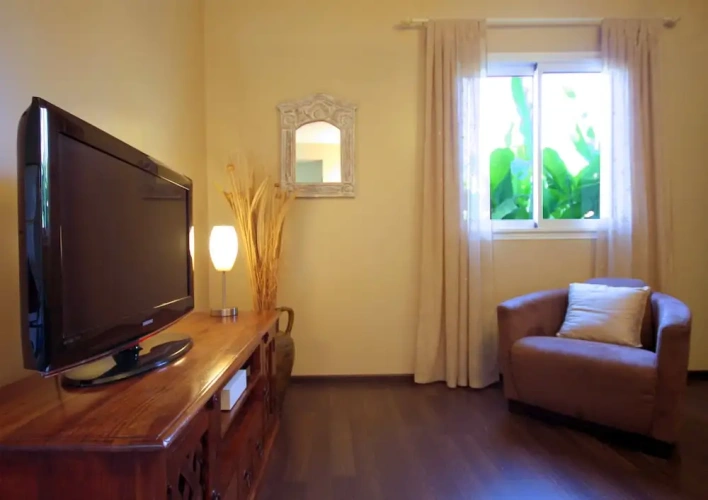 1 Bedroom Comfort Basement Apartment