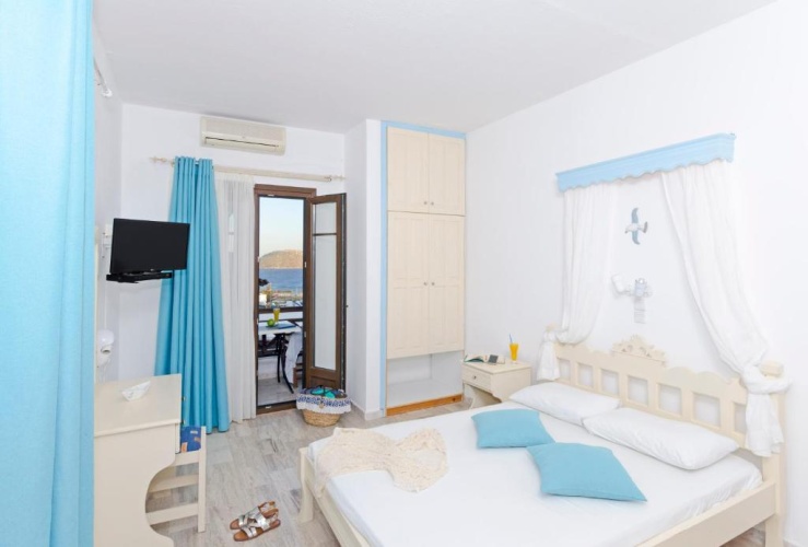 Double room with balcony and with sea view