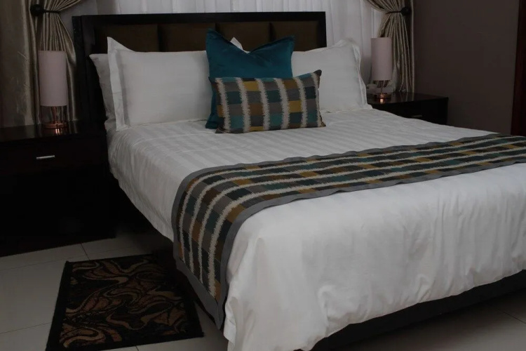 Triple Palms Bed and Breakfast