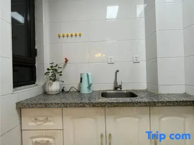 Leyee Capsule Hostel (Hailiang Square)