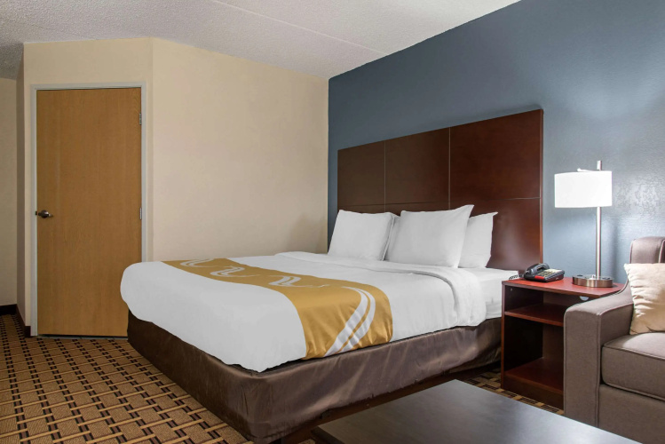 New Prague Inn & Suites