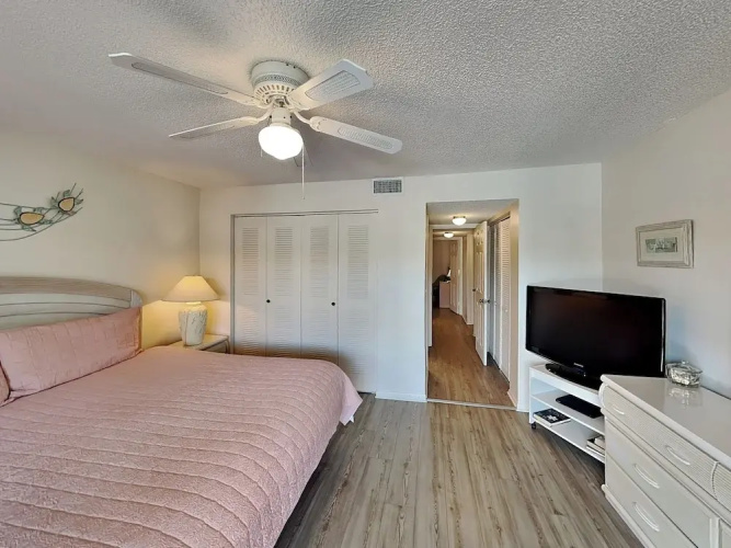Ocean Villas 107 by Distinctive Beach Rentals