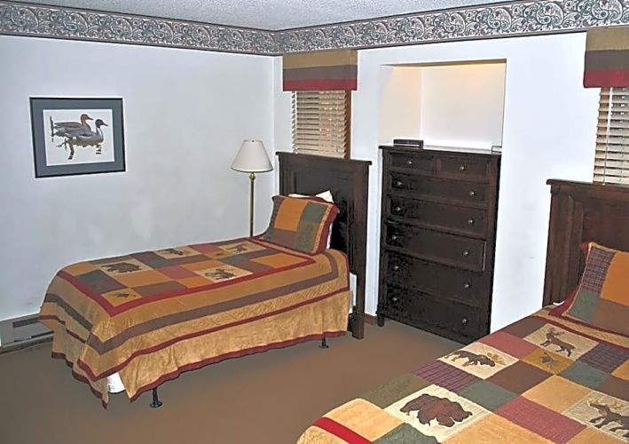 2 Bedrooms Standard Single room