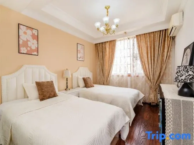 4 Bedrooms Quintuple Duplex Cottage