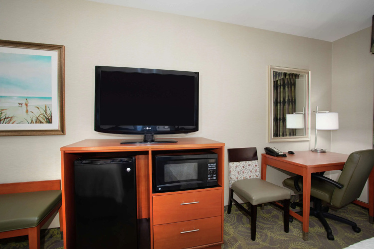 Hampton Inn and Suites Astoria