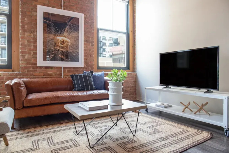 Cool South Loop Loft 5 Min to McCormick & Loop