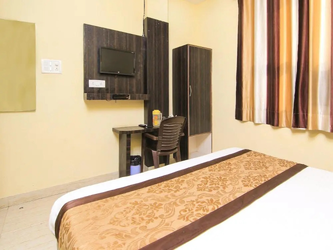 OYO Flagship 8393 Hotel Park Avenue