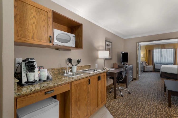 Best Western Plus Fernie Mountain Lodge photo 23