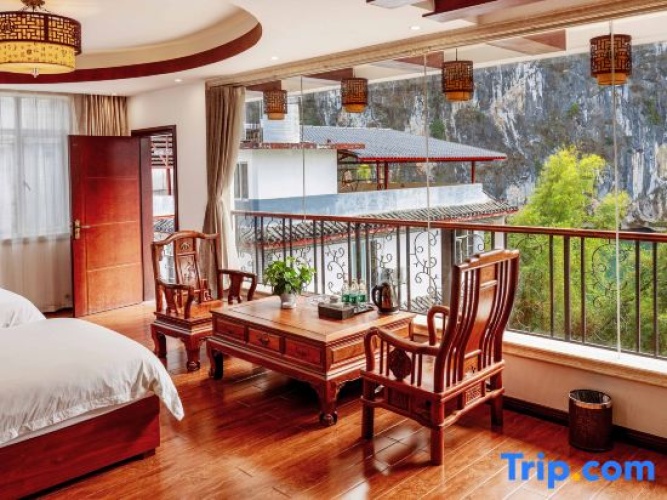 2 Bedrooms Family Suite with balcony and with river view