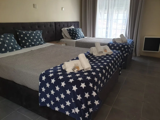 Standard Triple room