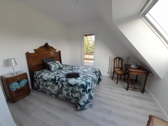 Standard Triple room with balcony