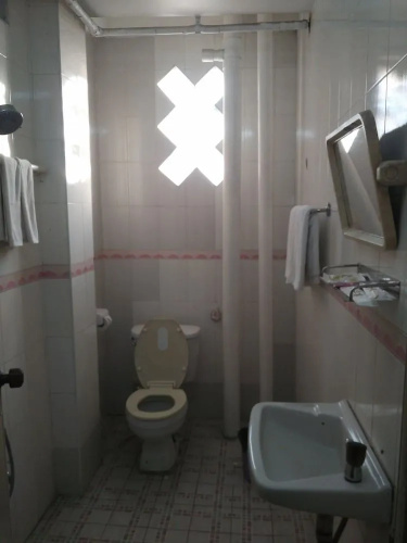 Jade Hotel