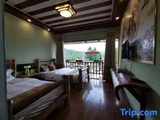 Standard room with lake view
