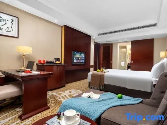 Deluxe Double Suite