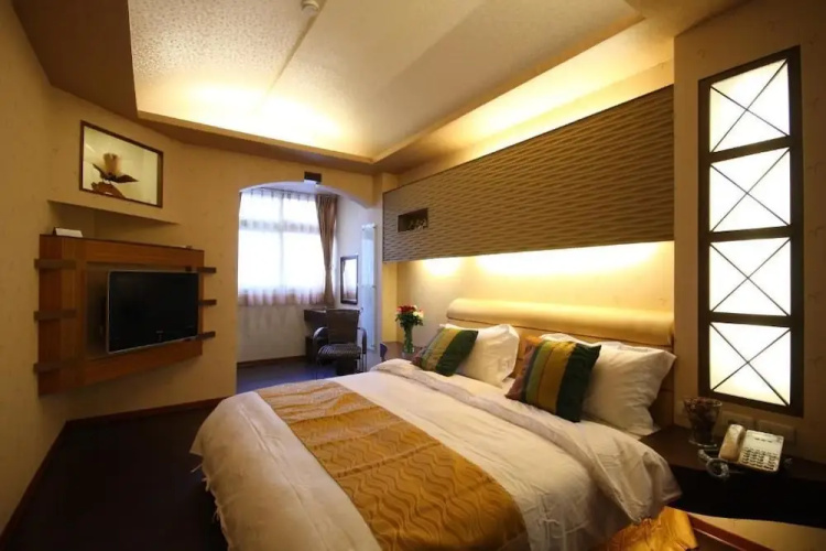 See Railway B&B