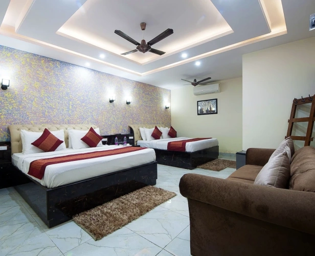 Standard Quadruple Family room