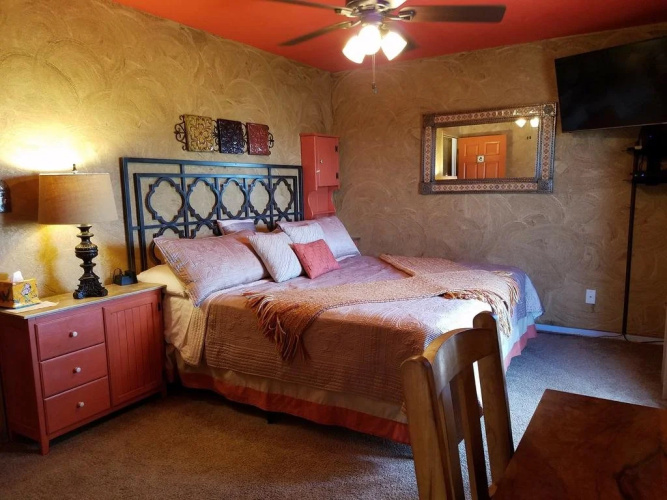 Los Milagros Hotel