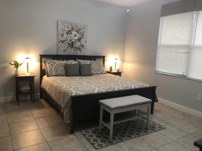 4 Bedrooms Cottage