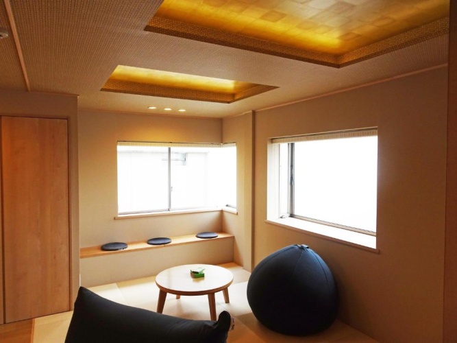 3 Bedrooms Apartment