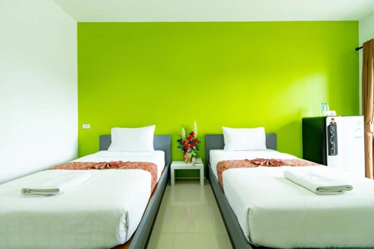 Standard Twin room with balcony