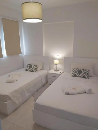 Dinglis Residences 31