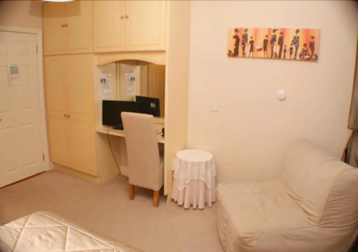 Eske Villa Bed & Breakfast