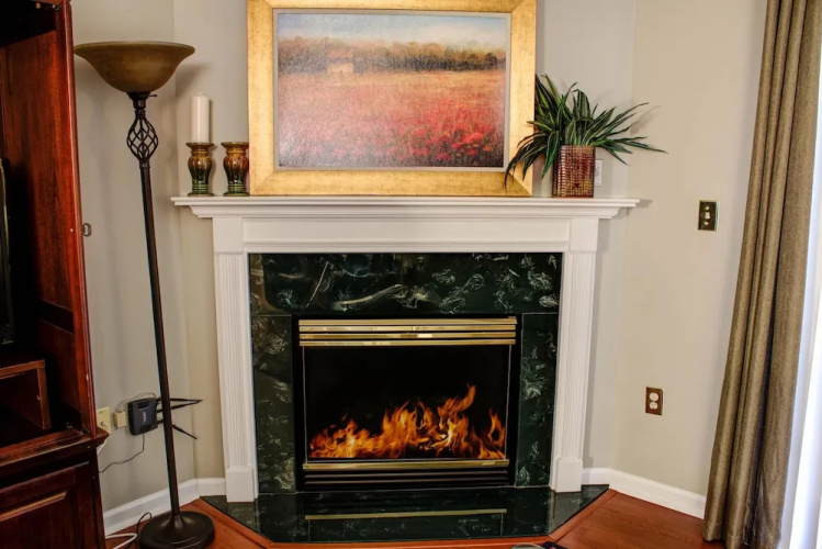 Whispering Pines 322